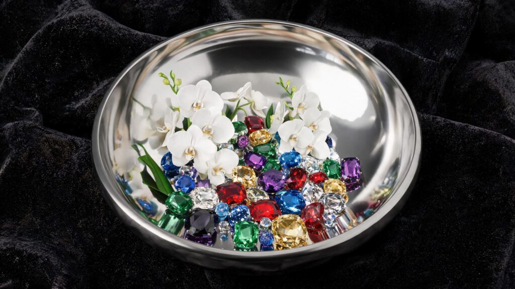 Why Silver Is the Most Reflective Metal (And How Jewelers Use That)